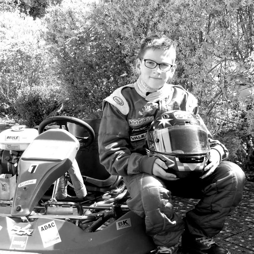 Simon_Weiss-blackwhite Simon_Weiss-blackwhite